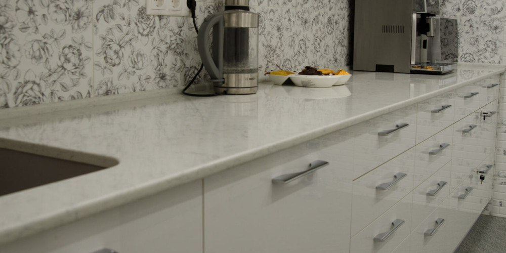 BlatBucatariequartzNOBLECARRARAProwest01 x700